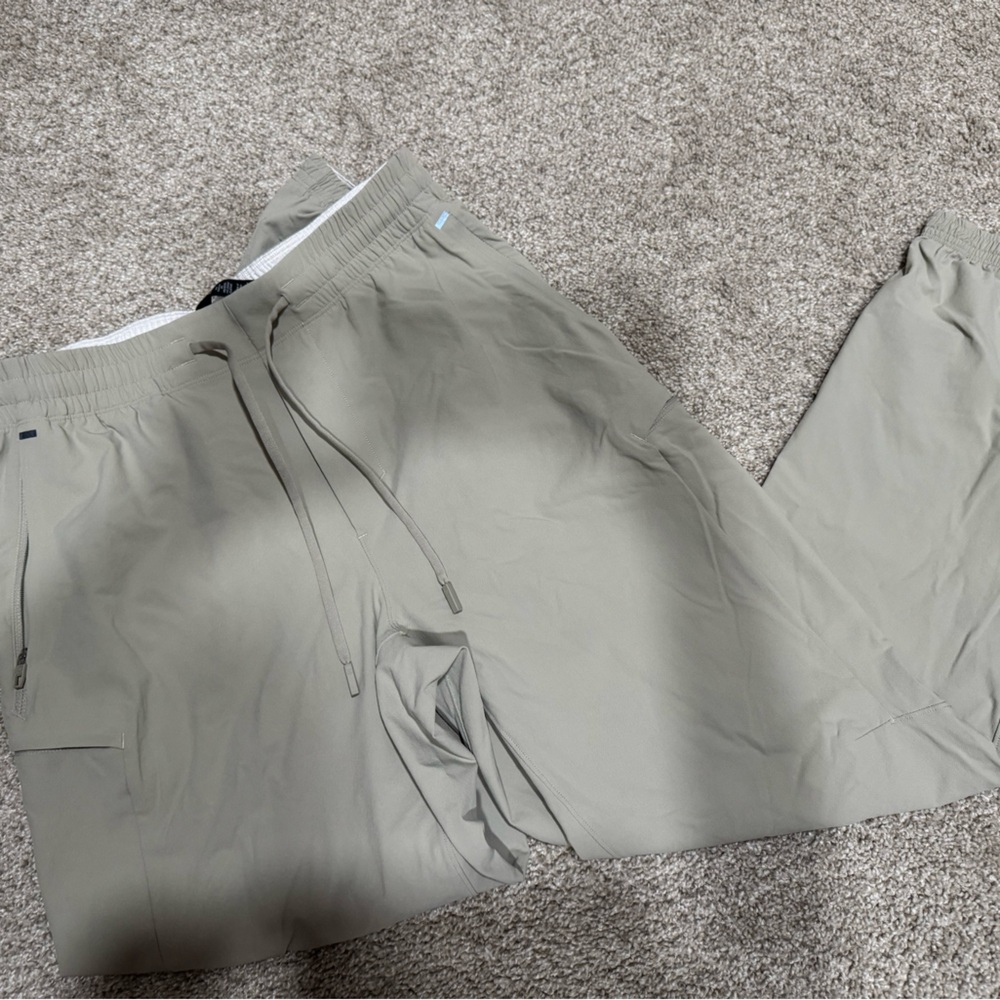 Men’s Lululemon joggers